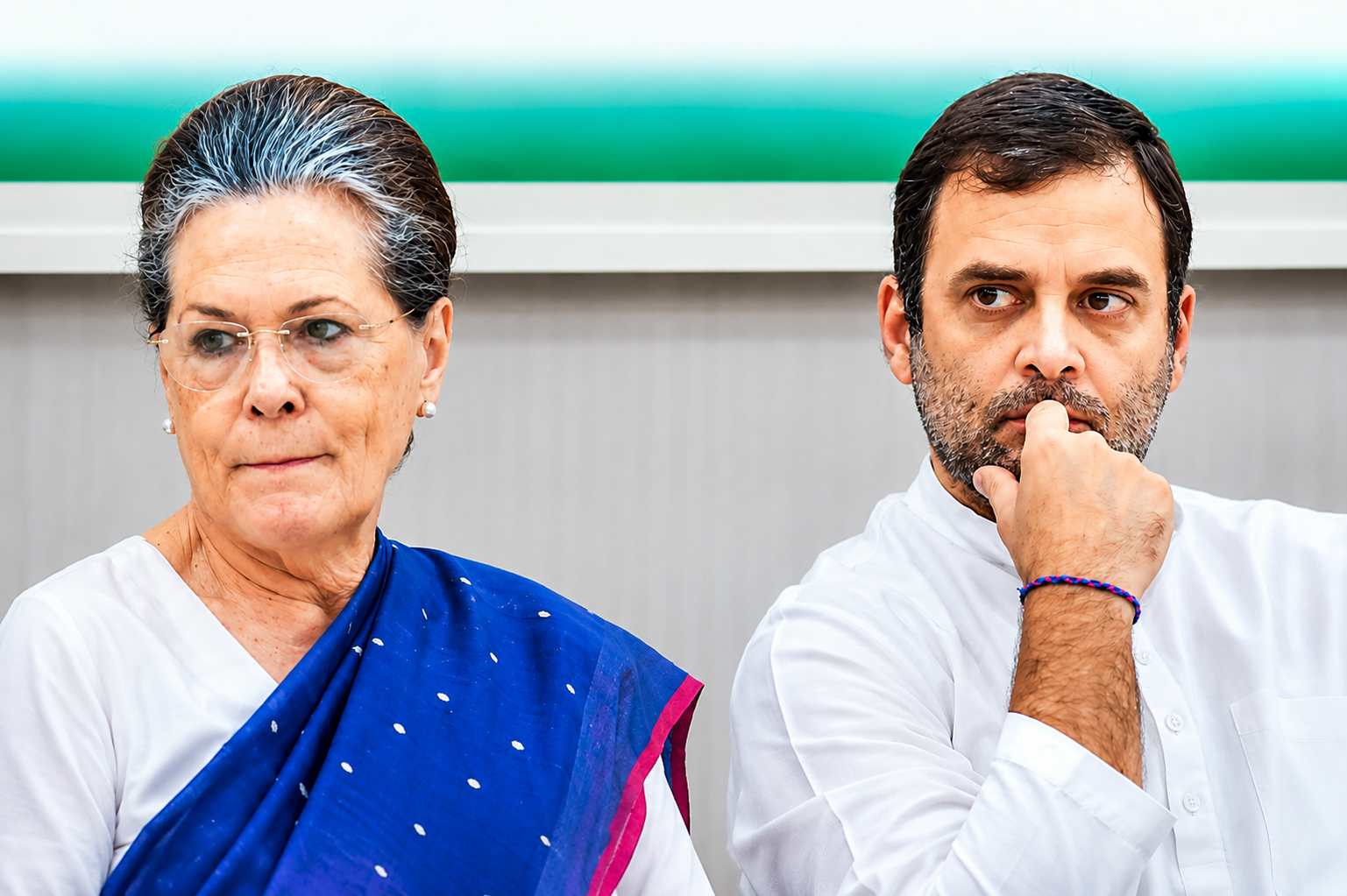 पीएम मोदी से की थी मुलाकात, अब सीएम विजय की सोनिया-राहुल से टली मुलाकात
