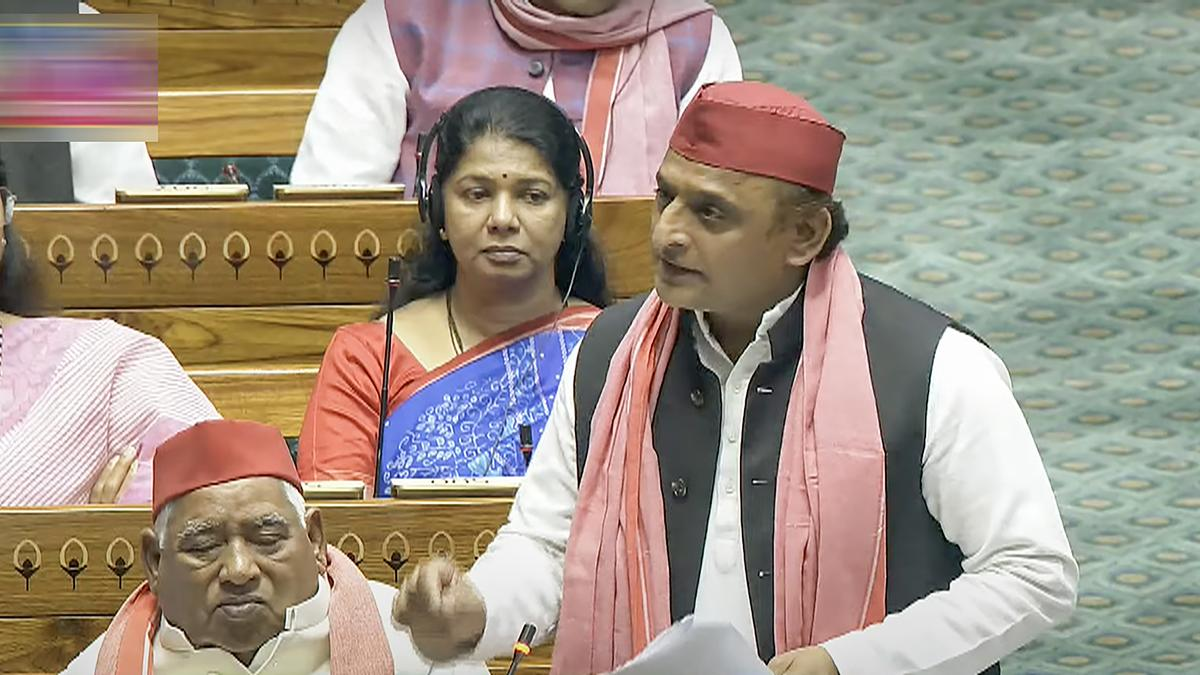 अखिलेश यादव के एक ट्वीट से बढ़ी सियासी हलचल, क्या मानसून सत्र में मोदी सरकार का साथ देगी समाजवादी पार्टी?